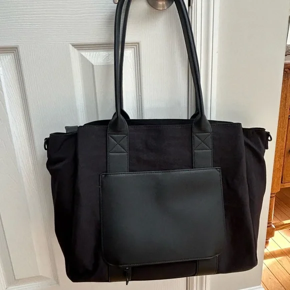 Poppy & Peonies Black Daily Tote Bag - Picture 2 of 6